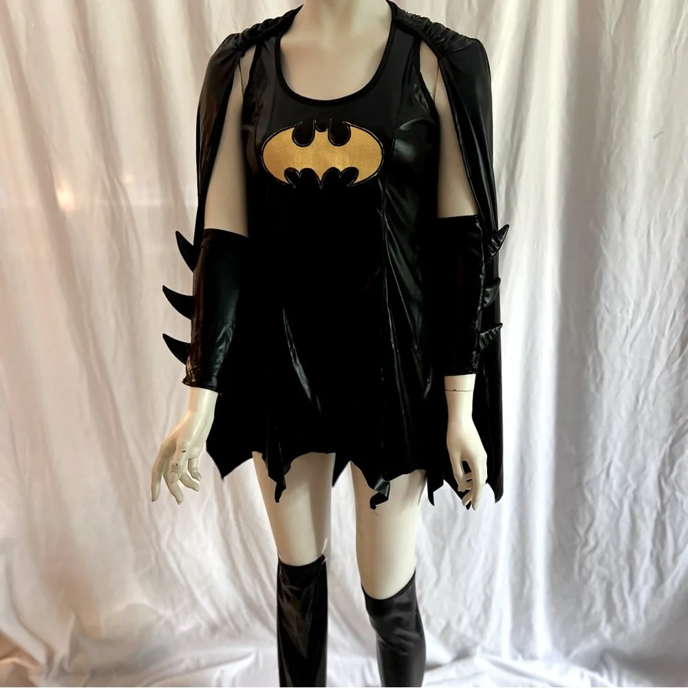 Batgirl costume! Great quality. Mask was repaired but looks good. Size S. - Picture 1 of 12